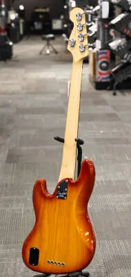 Fender - AM ELITE J-BASS V ASH MN TBSB W/CS 2